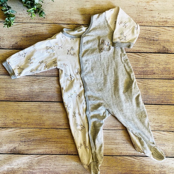 Kissy Kissy Baby Footie - Picture 1 of 4